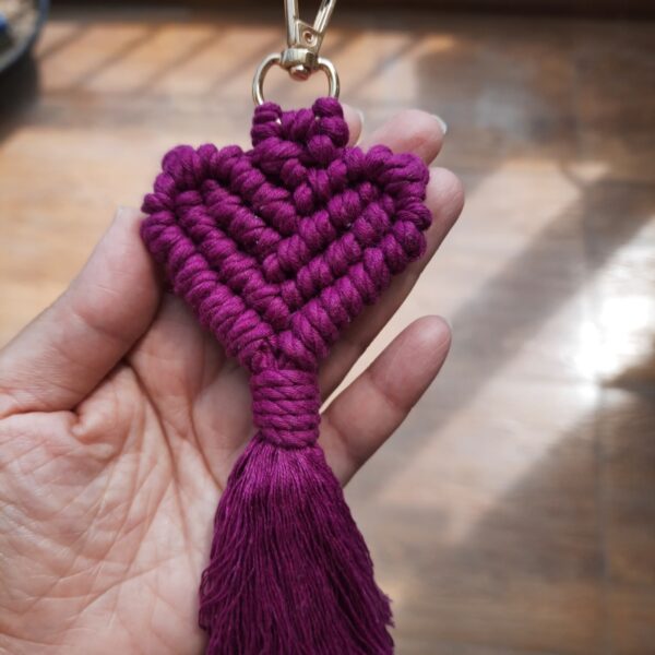 macrame-keychain