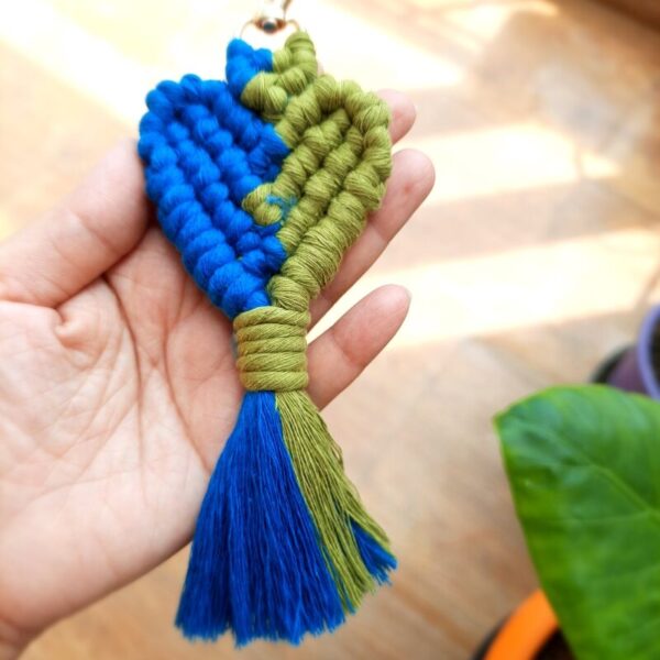 macrame-keychain