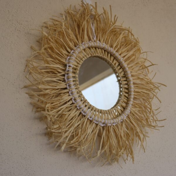 wall-hanging-mirror