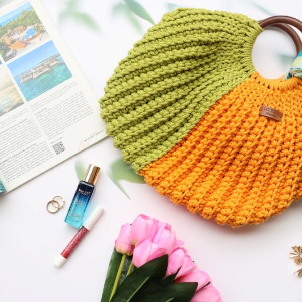 crochet-pumpkin-handbag