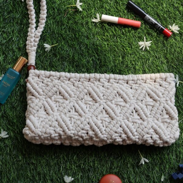 make-up-pouch