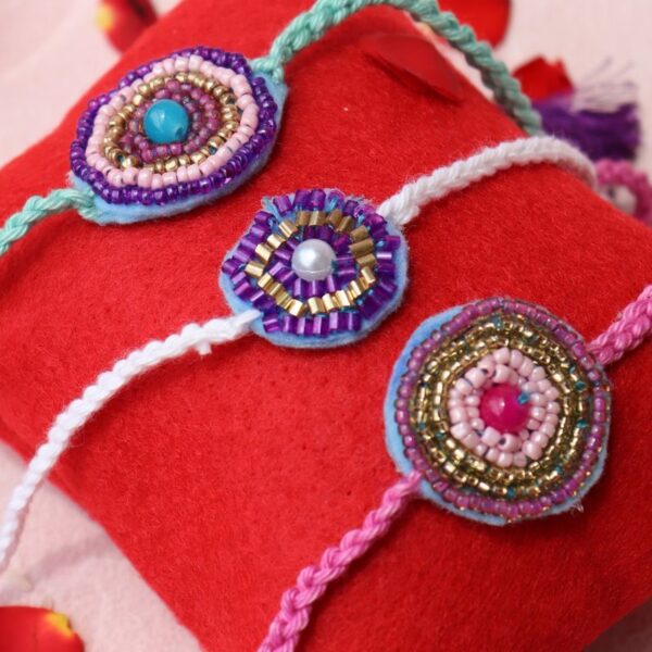 crochet-beads-rakhi