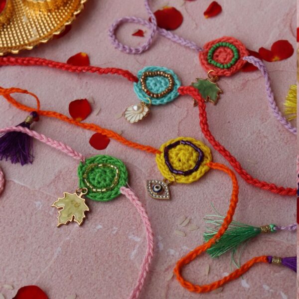 crochet-charm-rakhi