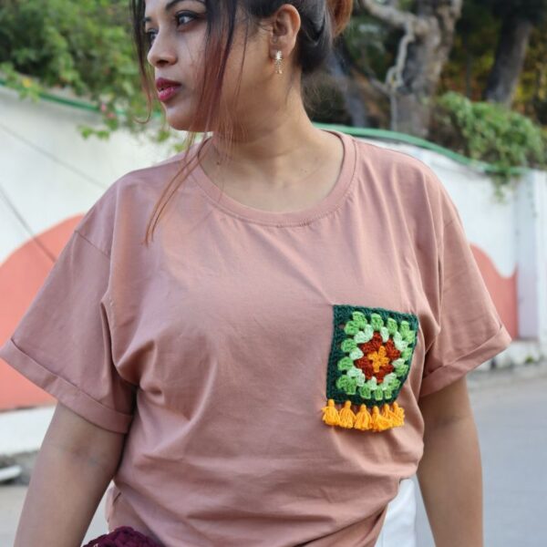 Crochet-Pocket-Tasseled-Tshirt