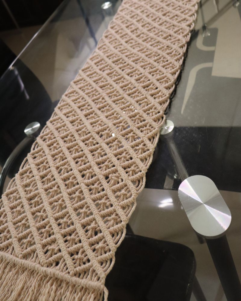 table-runner
