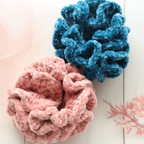 Blue-and-pink-velvet-scrunchie-combo