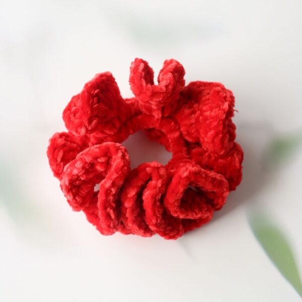 Red-velvet-scrunchie