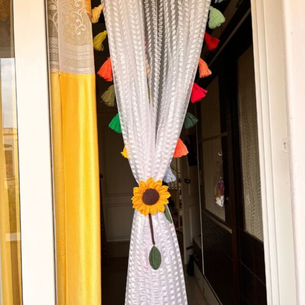 Sunflower-Curtain-tie-back02