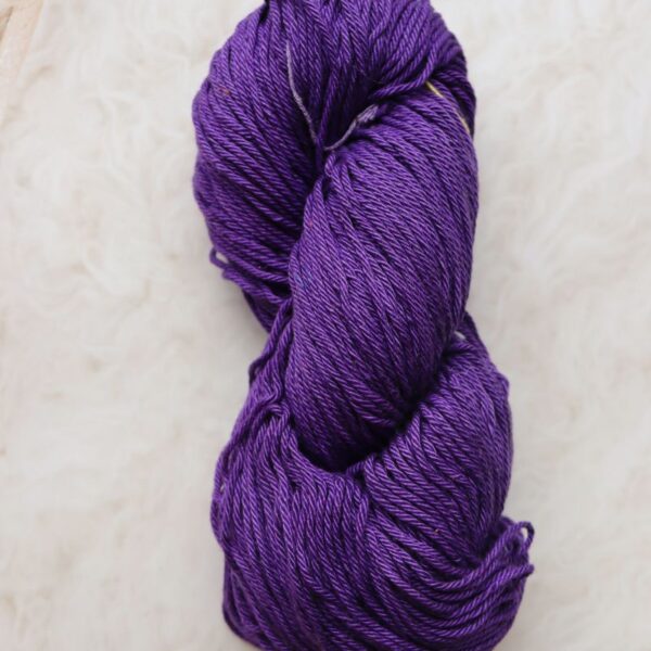 Cracker-voilet-crpochet-yarn Cracker-voilet-crpochet-yarn
