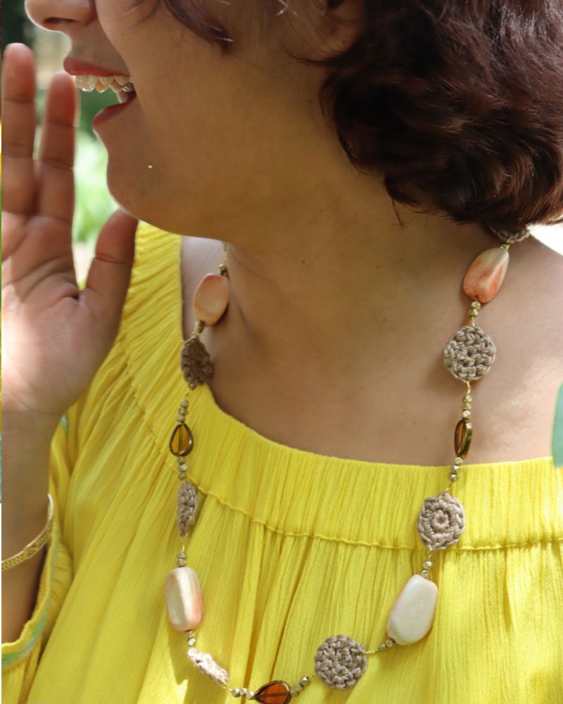 crochet-grey-earth-necklace4