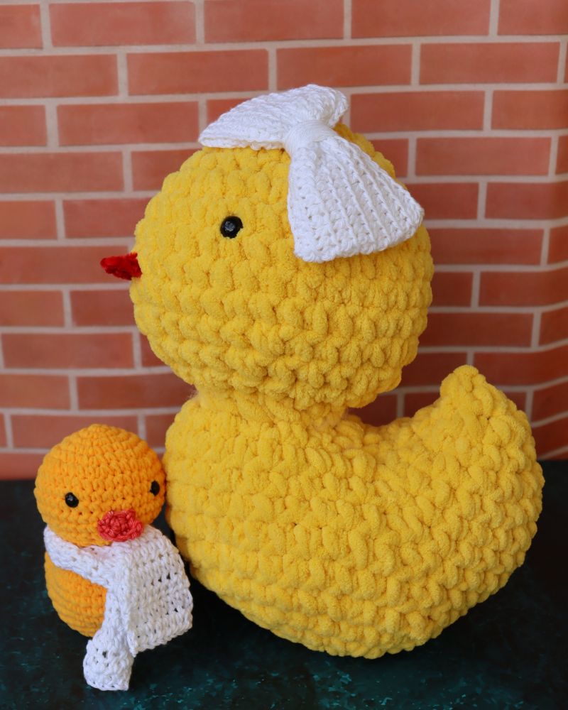crochet-plushie duck