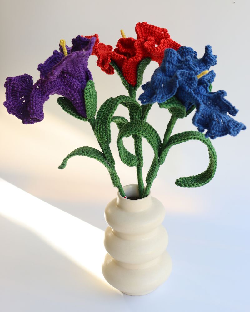 Crochet-iris-flower