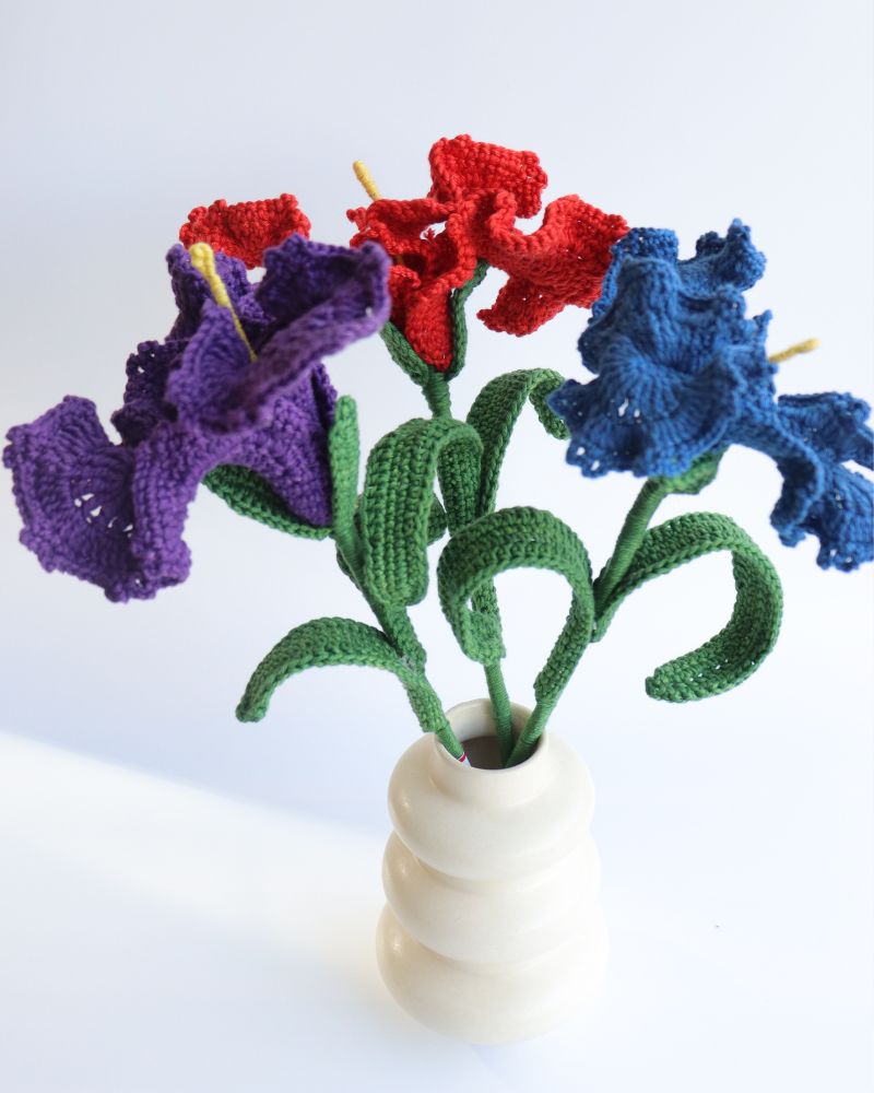 Crochet-iris-flower