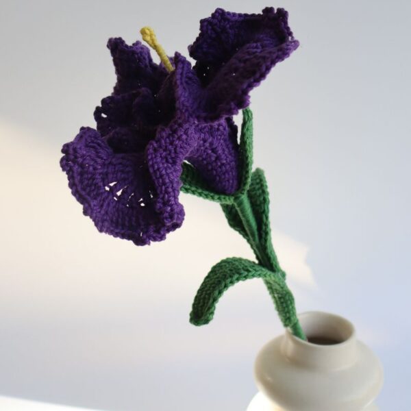 Crochet-Purple-iris-flower