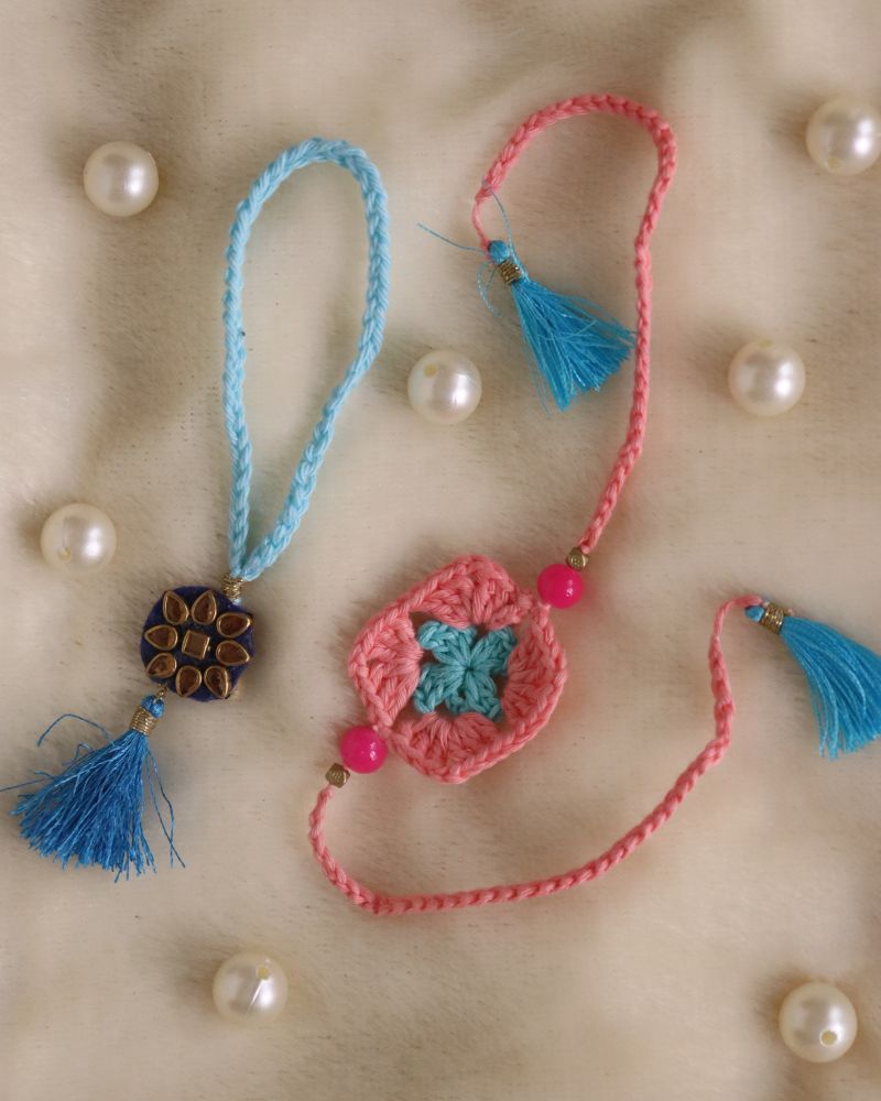 pink-blue-crochet-rakhi-lumba-set