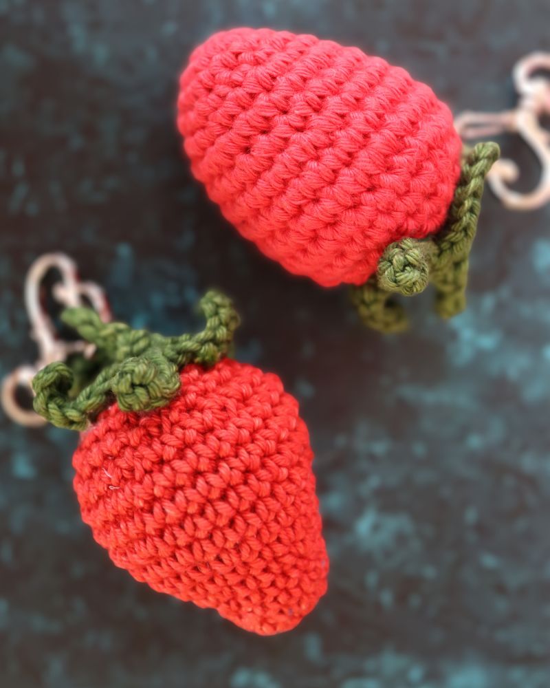 Crochet-strawberry-keychain